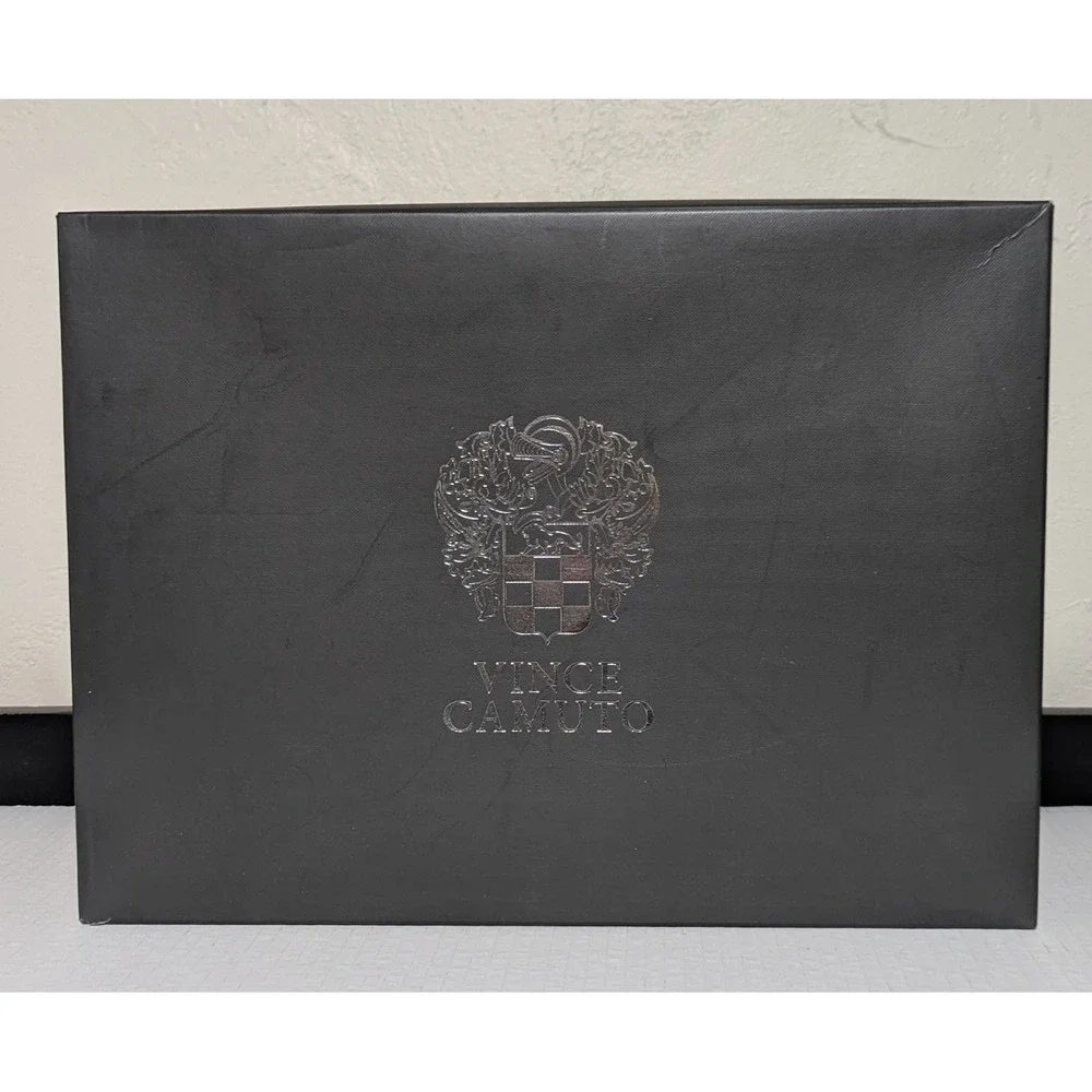 Vince Camuto vince camuto